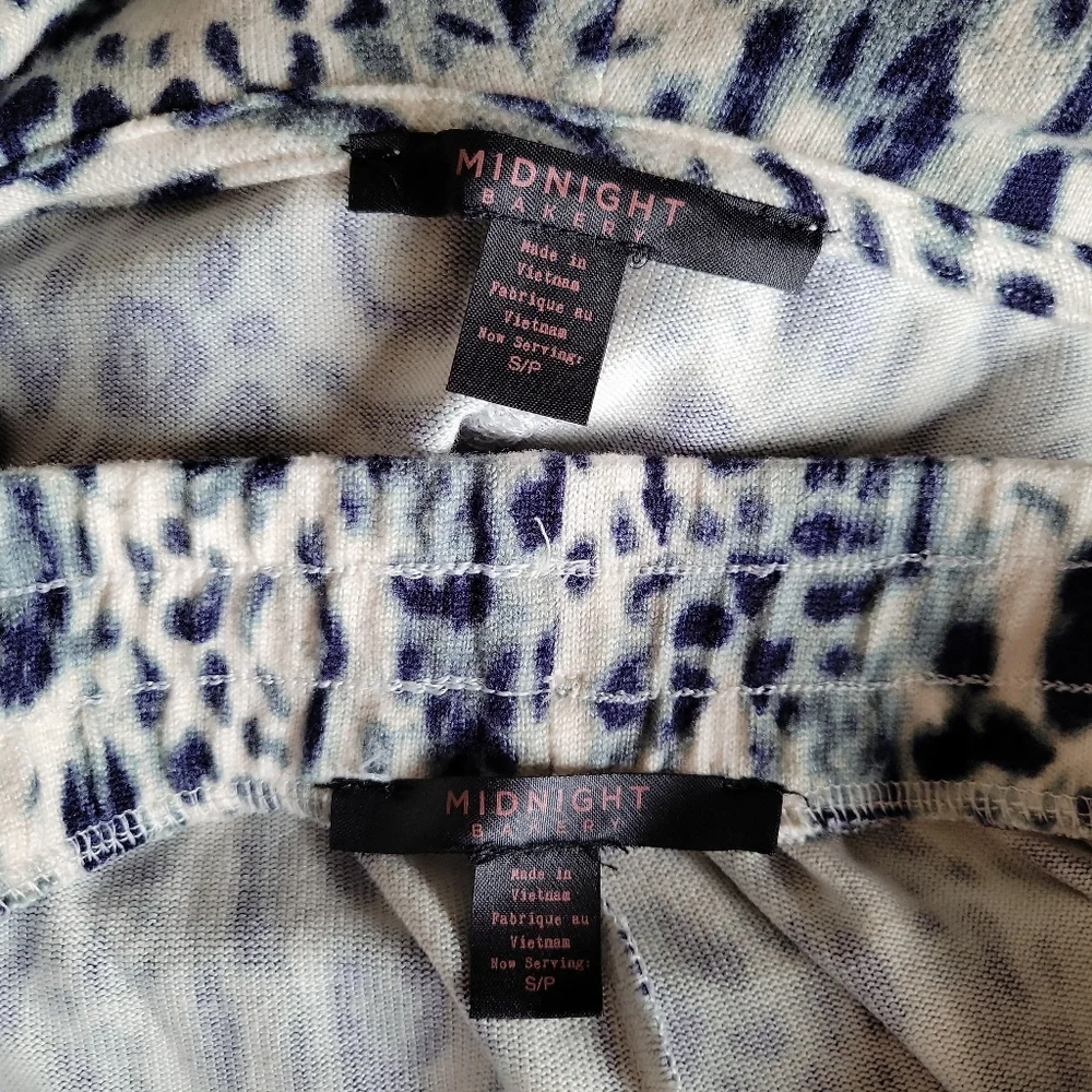 Midnight Bakery Blue & White Leopard Print Pajama Set Women's Size S